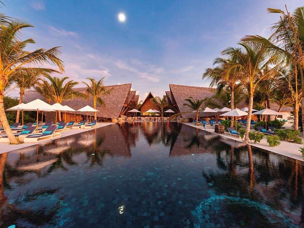 Туры в Movenpick Resort Kuredhivaru Maldives