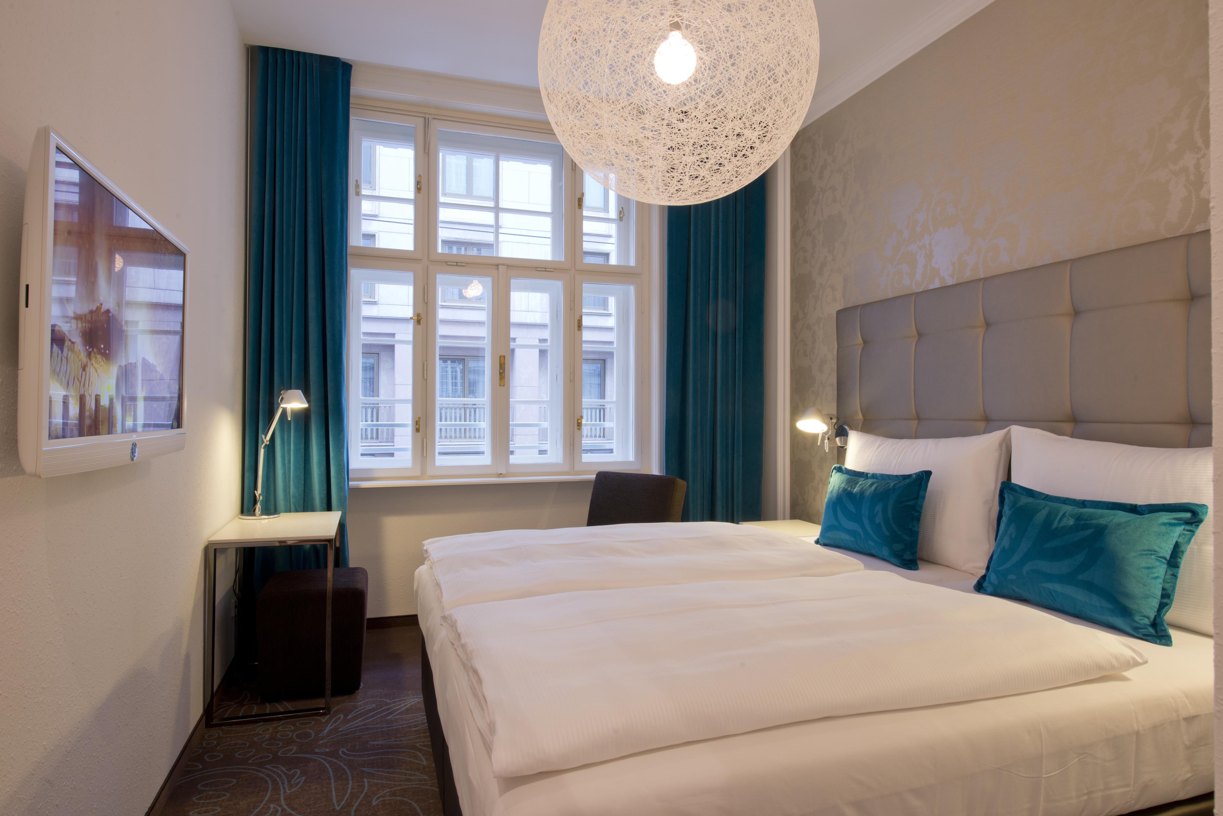 Motel One Wien-Staatsoper 3*