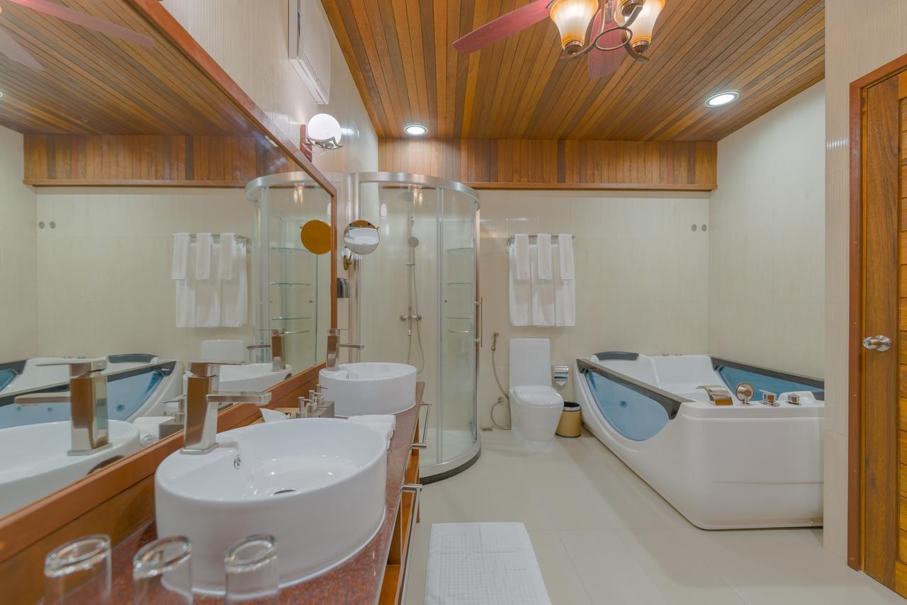 Araamu Holidays Spa берег