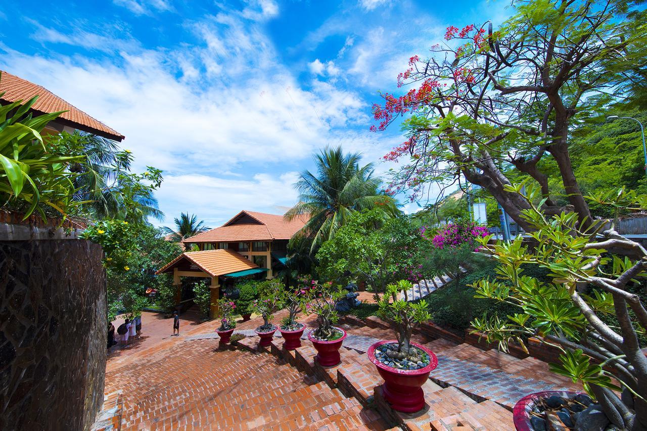 Туры в Hon Rom Central Beach Resort