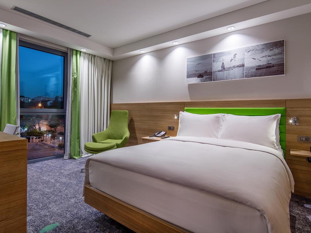 Hampton by Hilton Istanbul Zeytinburnu 4*