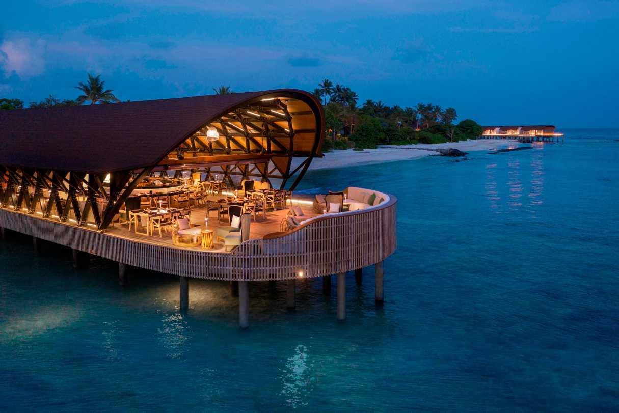 Туры в The Westin Maldives Miriandhoo Resort