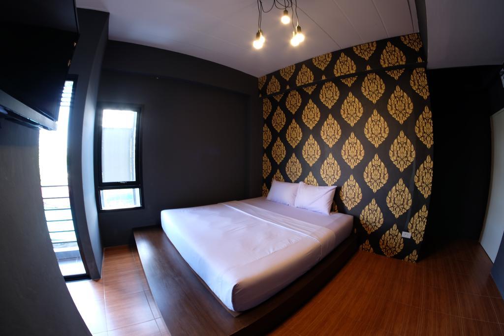 Туры в Hide Bangkok Hostel