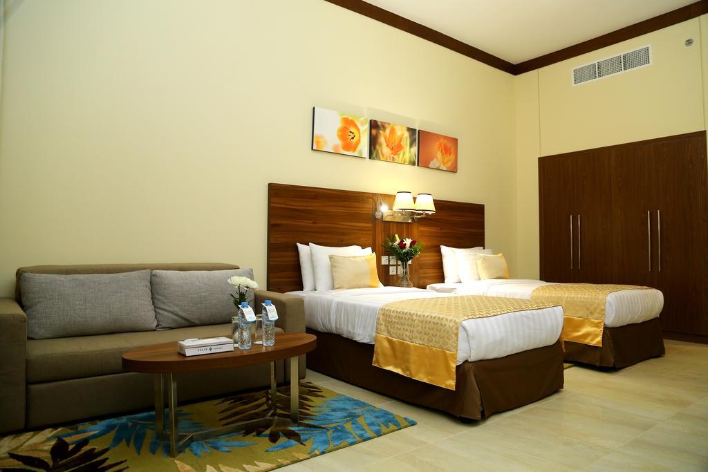 Tulip Al Barsha Hotel Apartment 4*