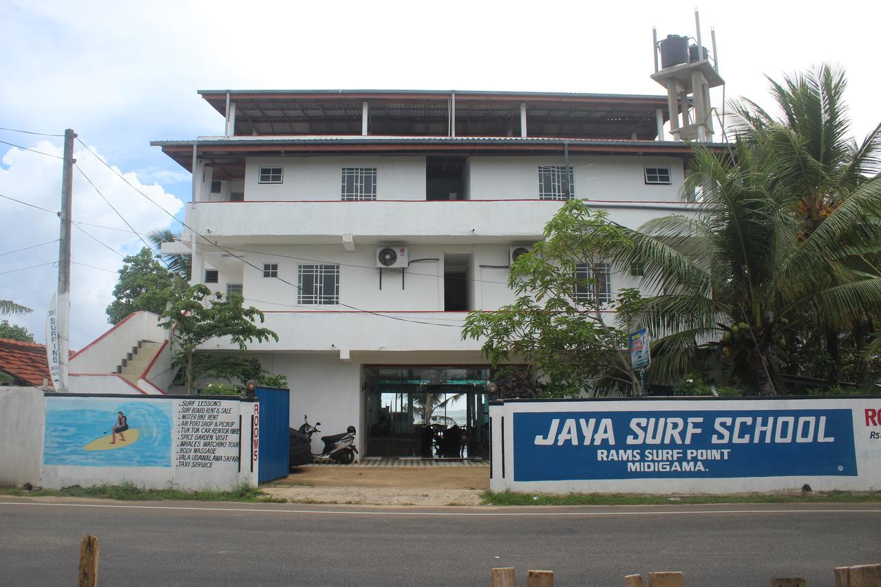 Jayanthi Surf Dreams 1*