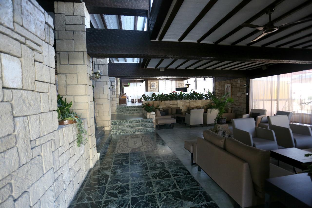 Dionysos Central Hotel 3*