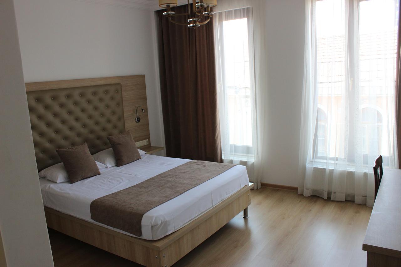 Туры в Hotel Varios