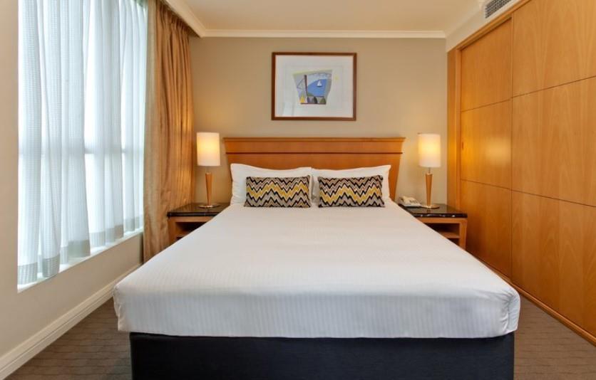 Radisson Hotel And Suites Sydney 4*