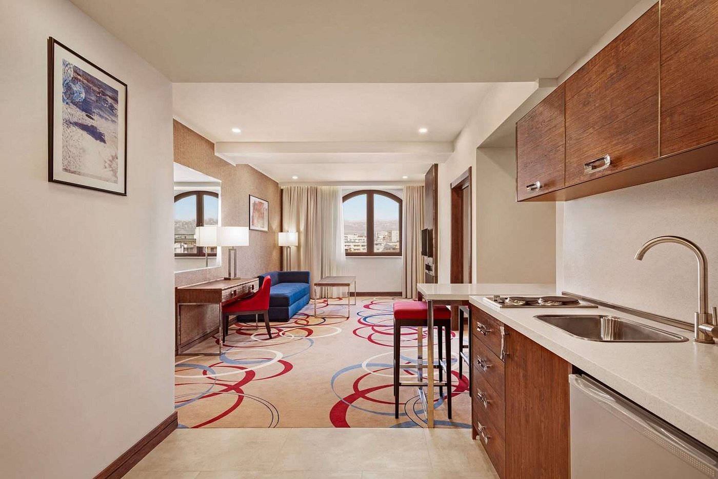 Ramada Hotel & Suites 4*