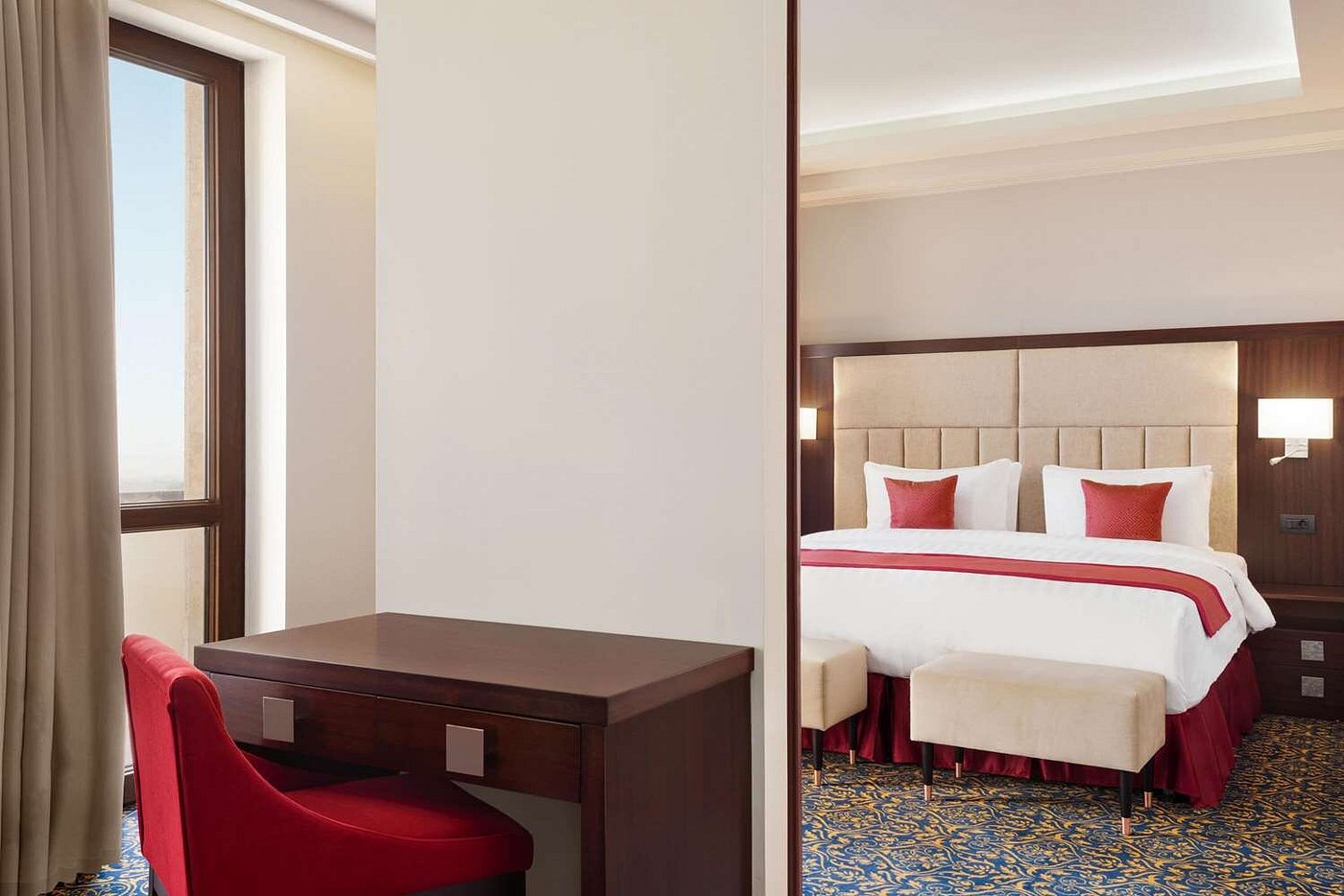 Ramada Hotel & Suites 4*