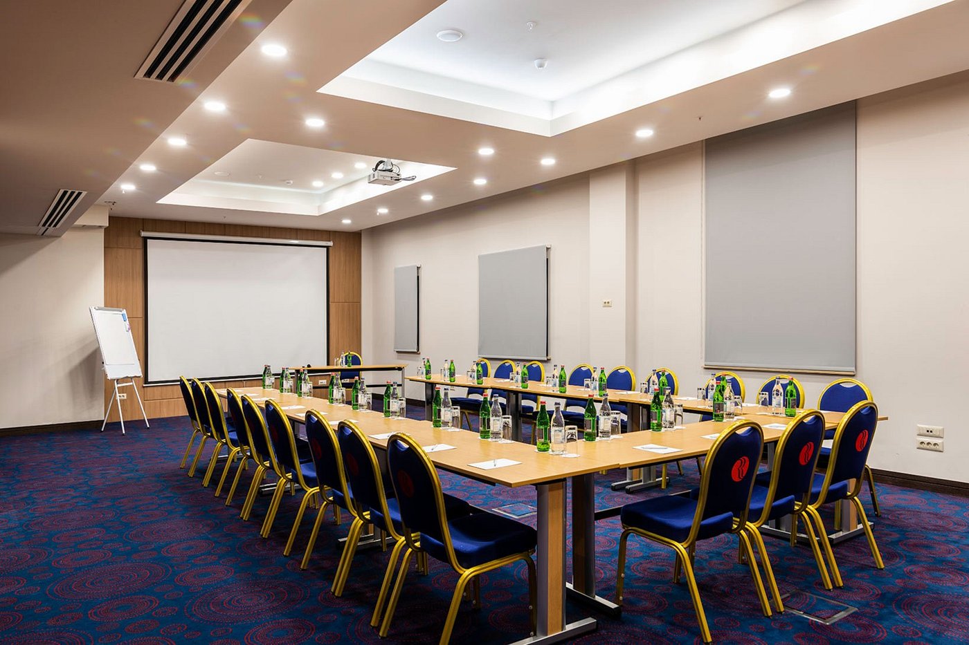 Ramada Hotel & Suites 4*