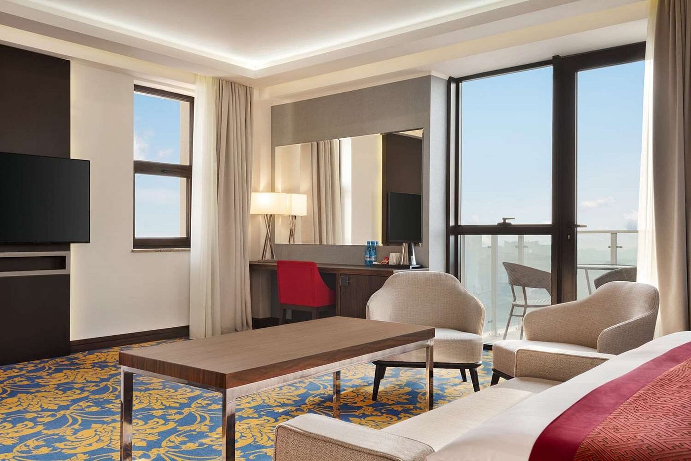 Ramada Hotel & Suites 4*