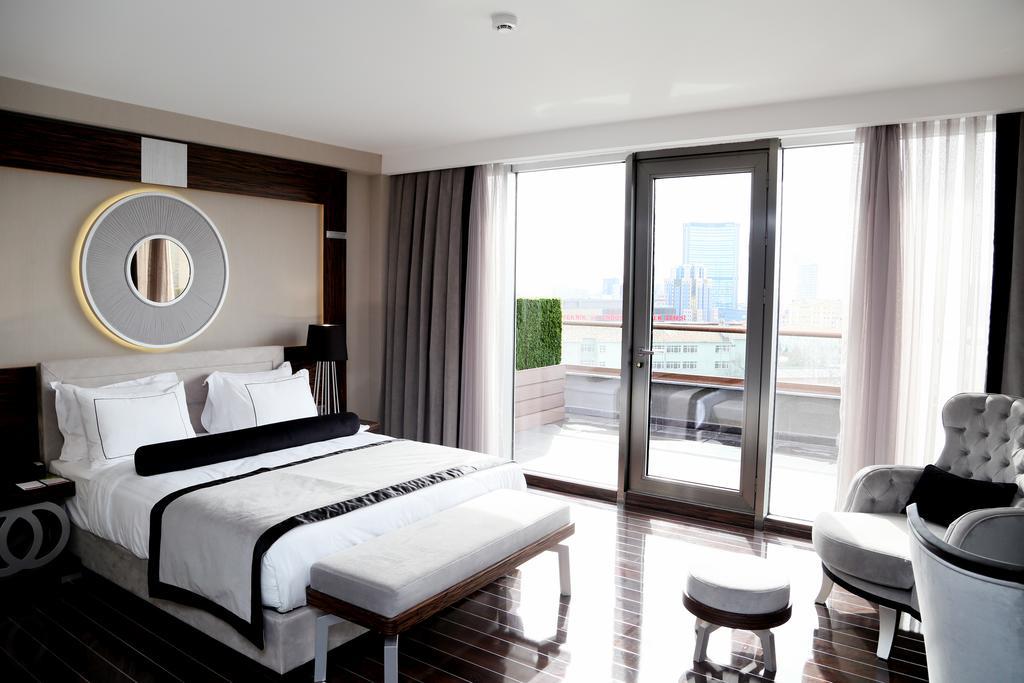 Ramada Hotel & Suites by Wyndham Istanbul Sisli 4*