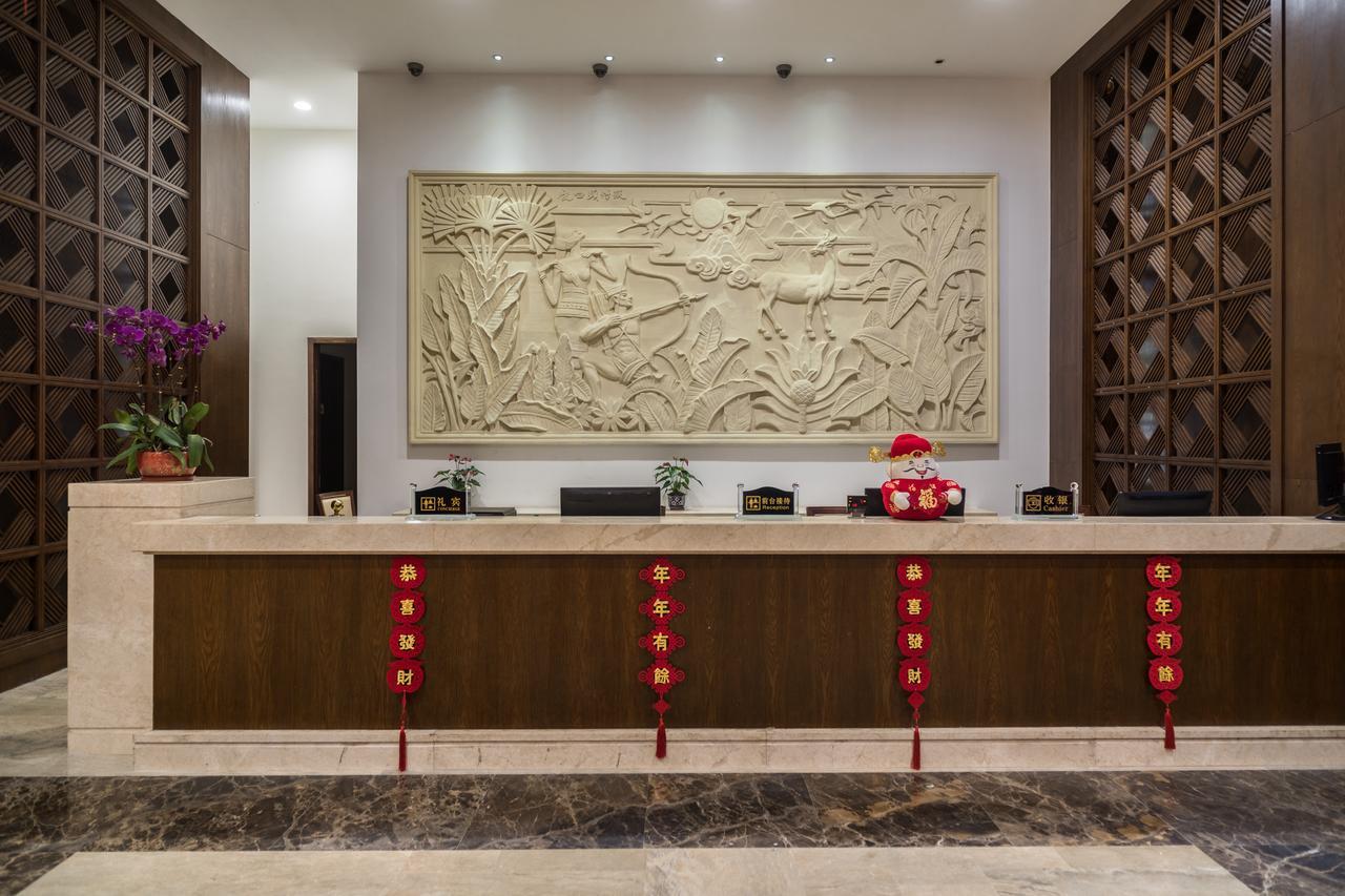 Туры в Sanya Baohong Shanghai Huating Boutique Hotel