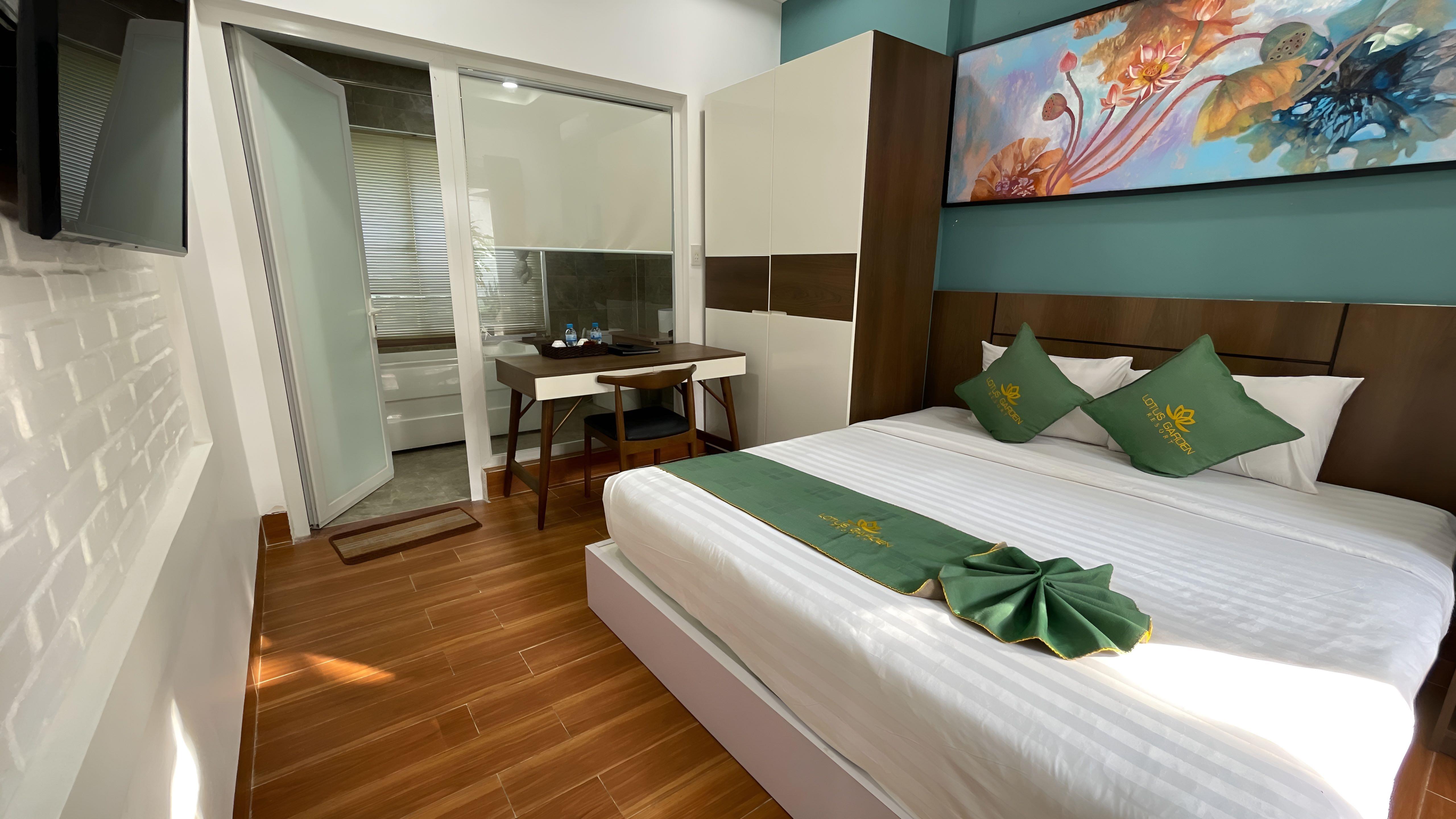 Lotus Garden Resort 3*