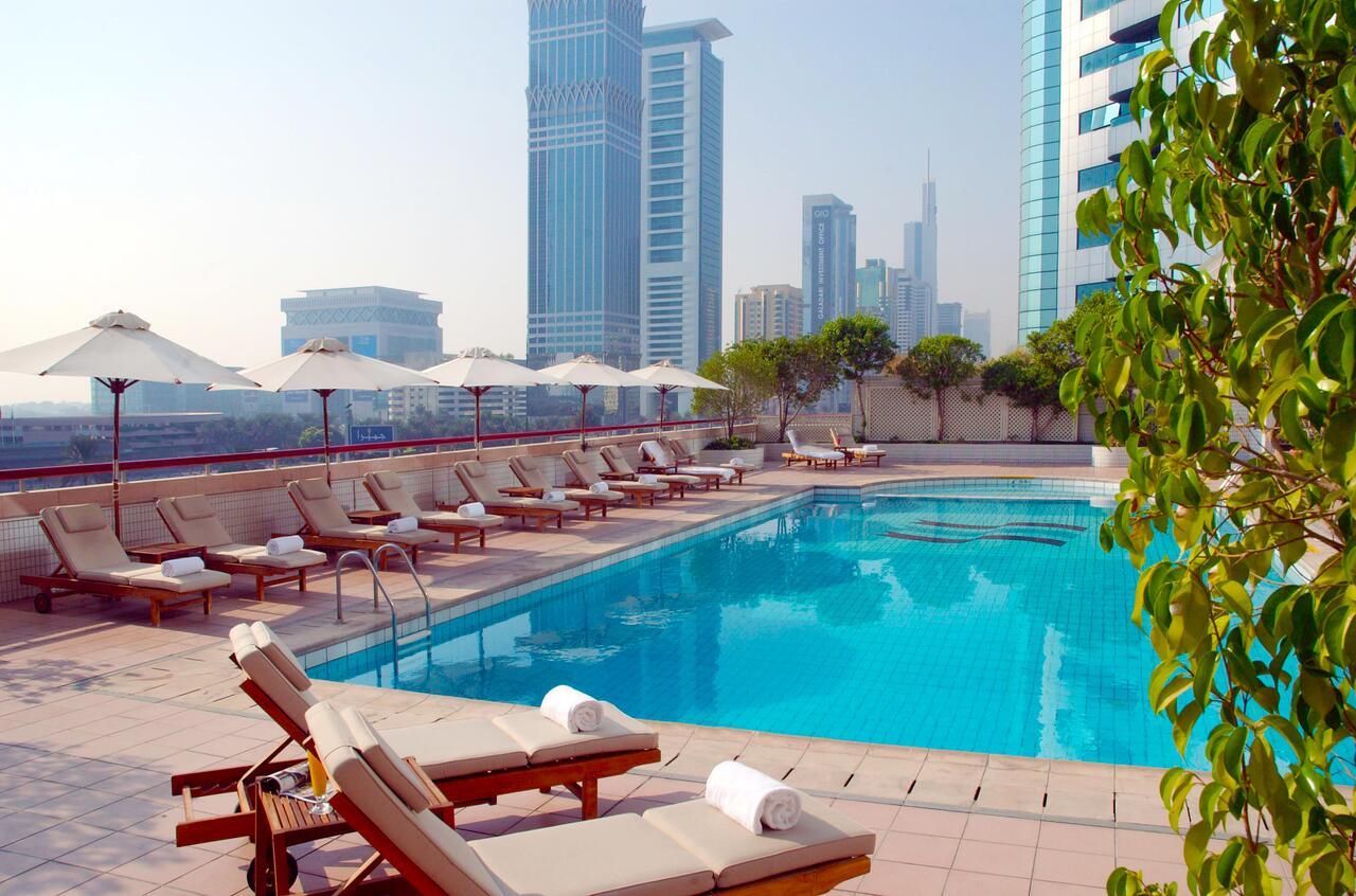 Crowne Plaza Dubai Apartments 5*