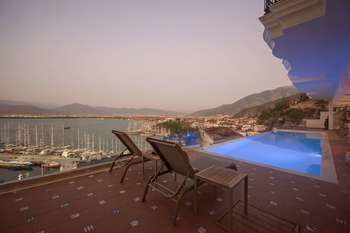 Casa Margot Hotel 1*