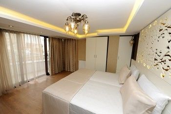 Rooms Inn Taxim 3*