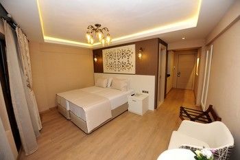 Rooms Inn Taxim 3*