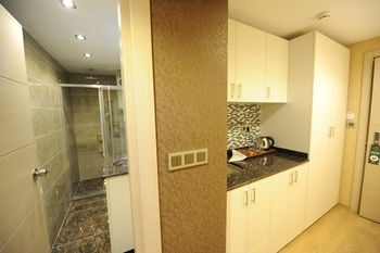 Rooms Inn Taxim 3*