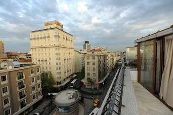 Rooms Inn Taxim 3*