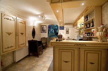Angel's Home Hotel 3*