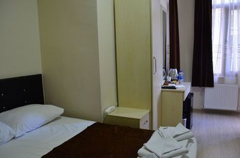 AddresSuitesHotel 1*