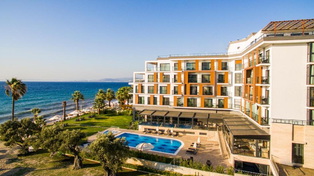 Туры в Maia Luxury Beach Hotel