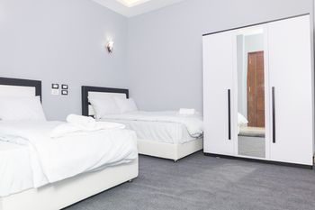 Capital Hotel 1*