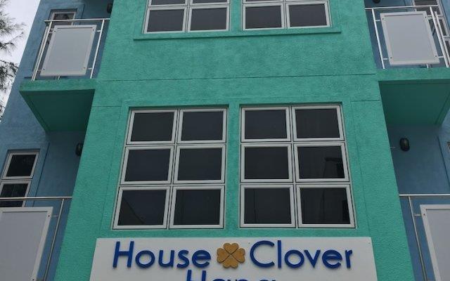 House Clover 3*