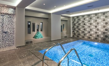 Blue Lagoon City Hotel 4*