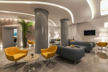 Blue Lagoon City Hotel 4*
