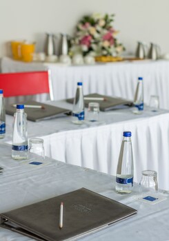 Blue Lagoon City Hotel 4*