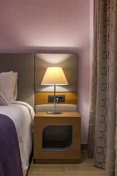 Blue Lagoon City Hotel 4*
