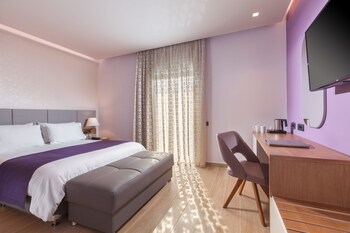 Blue Lagoon City Hotel 4*