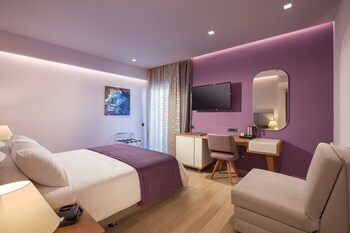Blue Lagoon City Hotel 4*