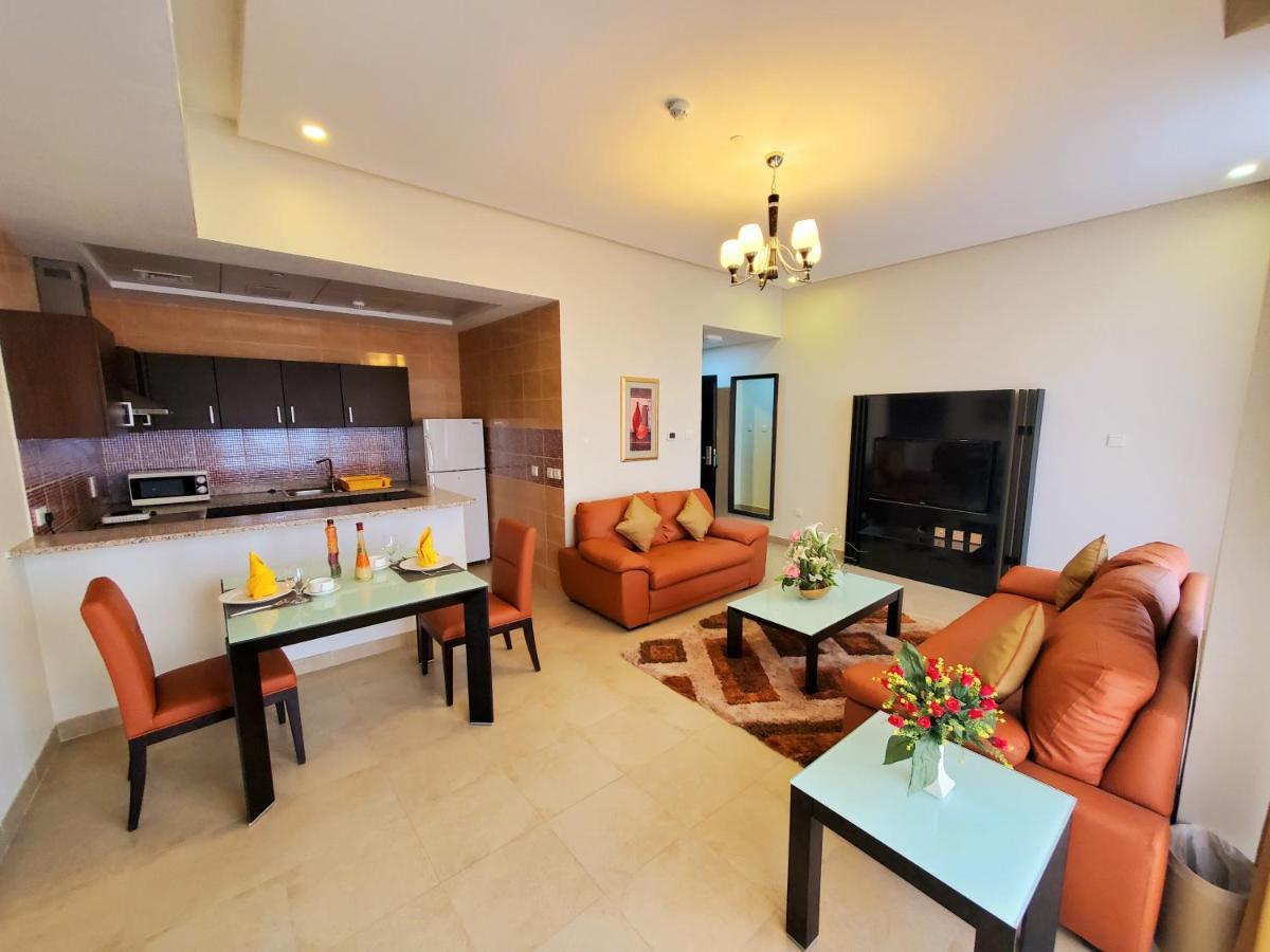 Skylark Hotel Apartments AL Barsha 4*
