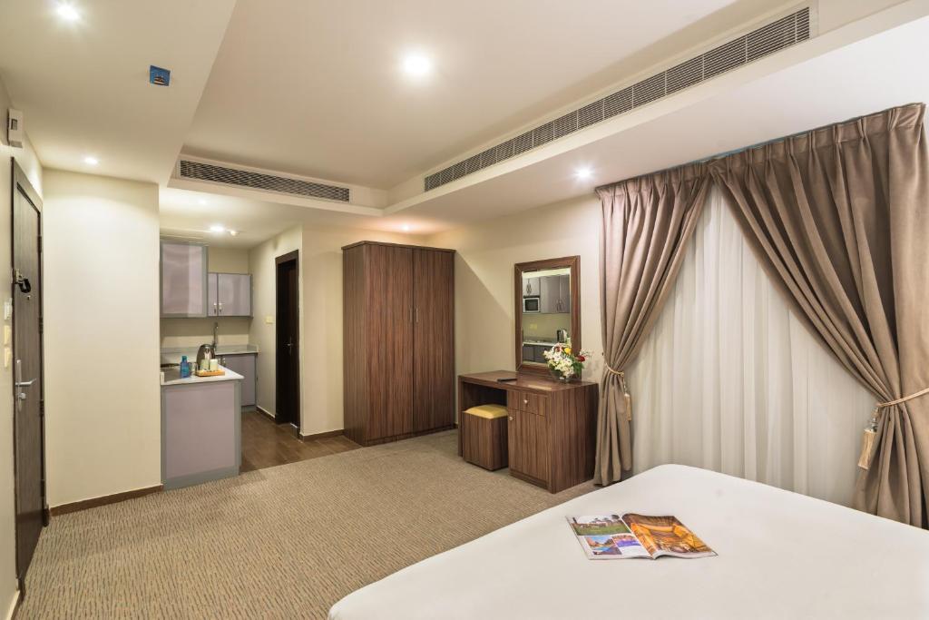 Myrtle 3*