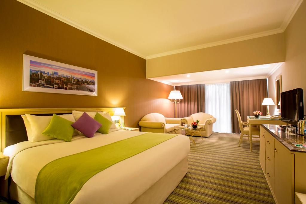 Holiday Inn Jeddah - Al Salam 4*