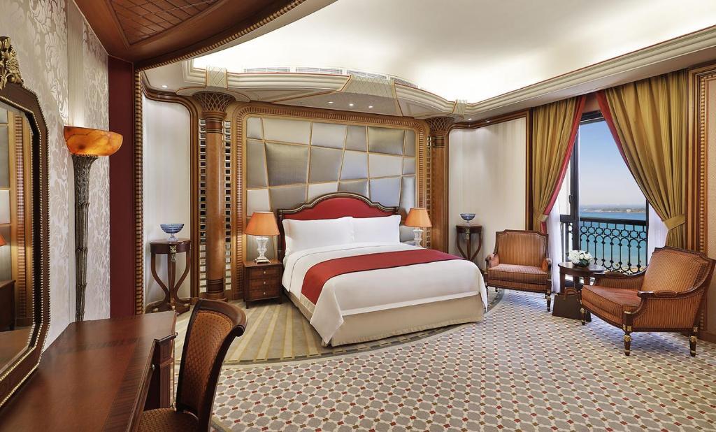 The Ritz-Carlton, Jeddah 5*
