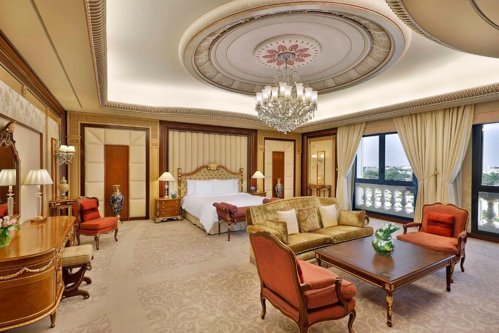 The Ritz-Carlton, Riyadh 5*