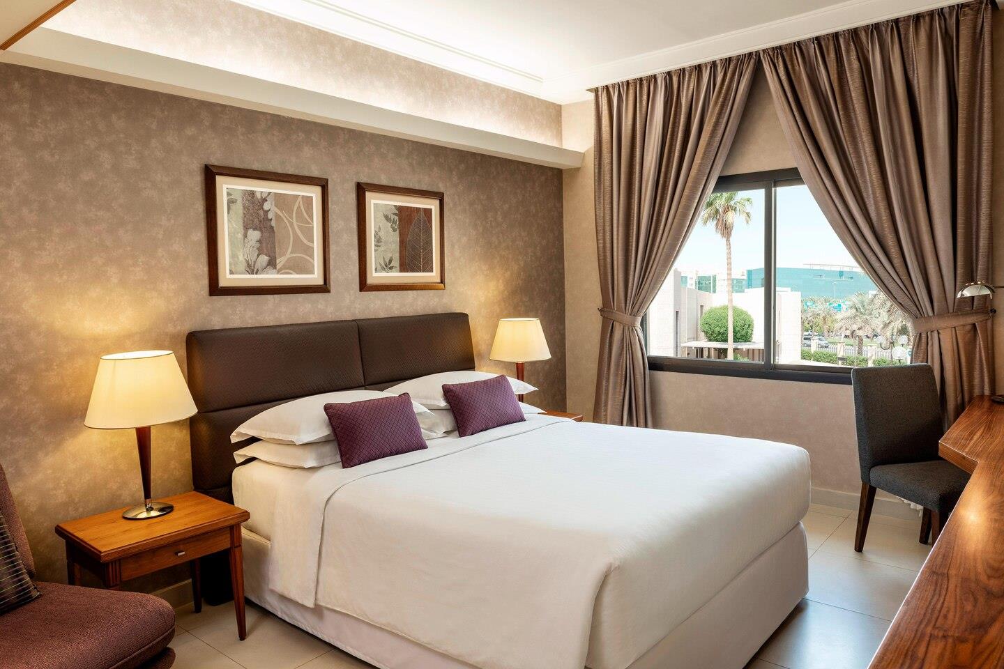 Sheraton Riyadh Hotel & Towers 5*