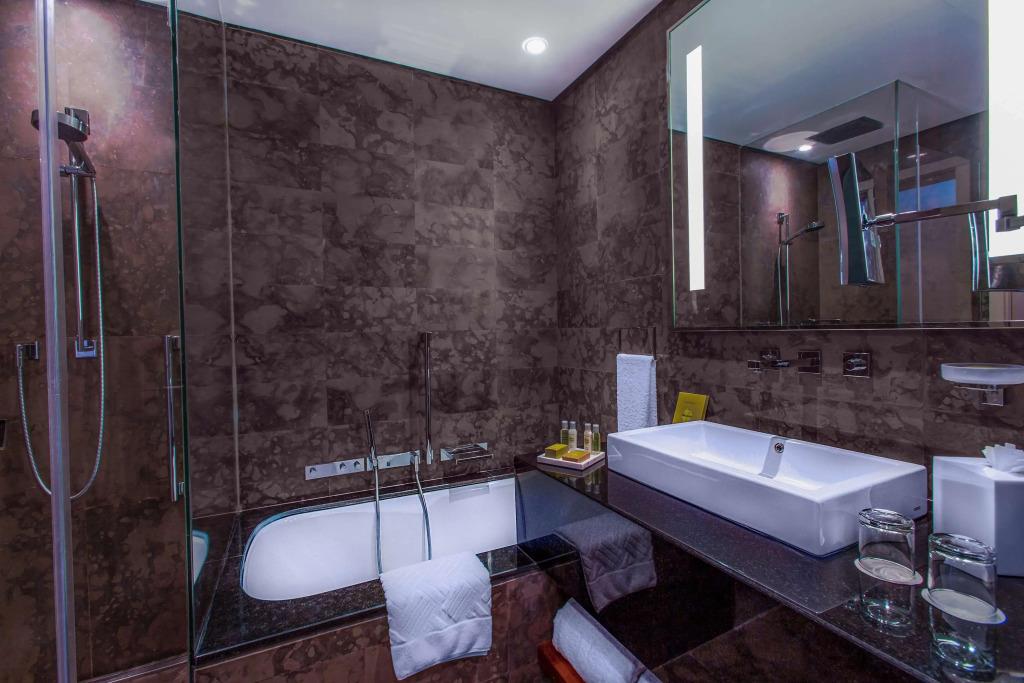 Hilton Riyadh Hotel & Residences 5*