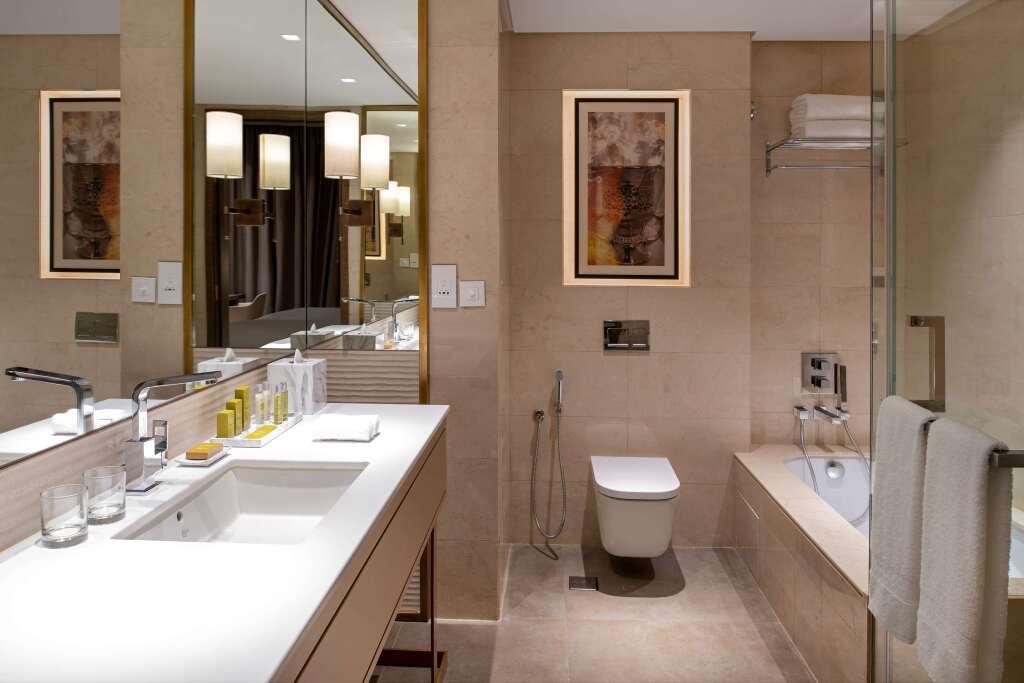 DoubleTree by Hilton Riyadh Financial District Hotel & Suites 4*