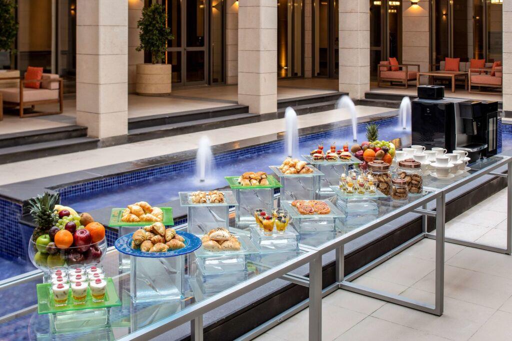 DoubleTree by Hilton Riyadh Financial District Hotel & Suites 4*