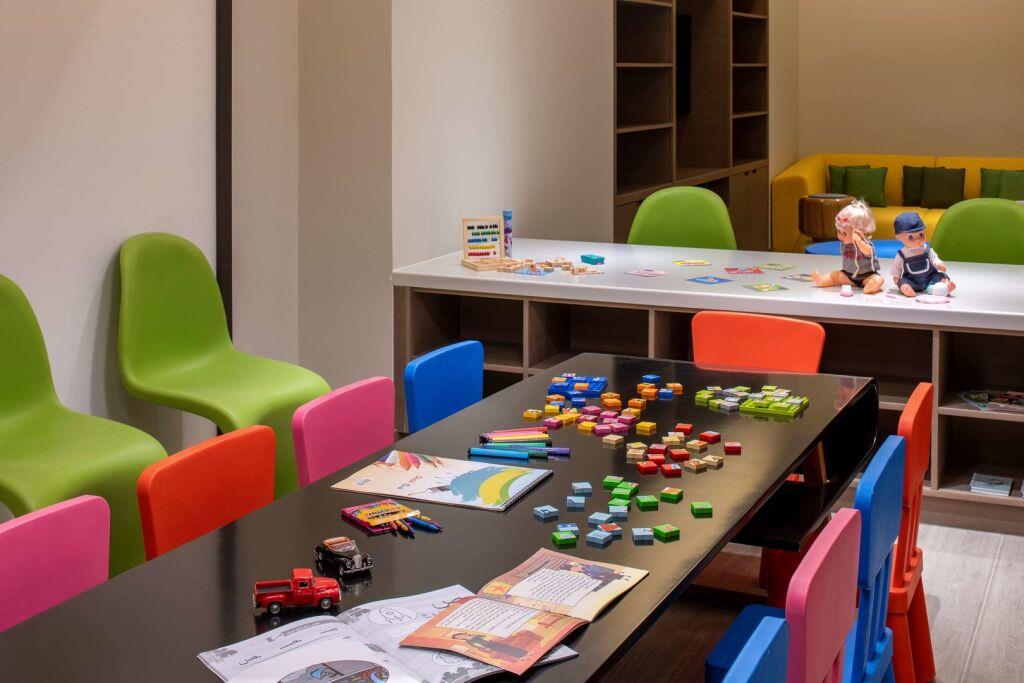DoubleTree by Hilton Riyadh Financial District Hotel & Suites 4*