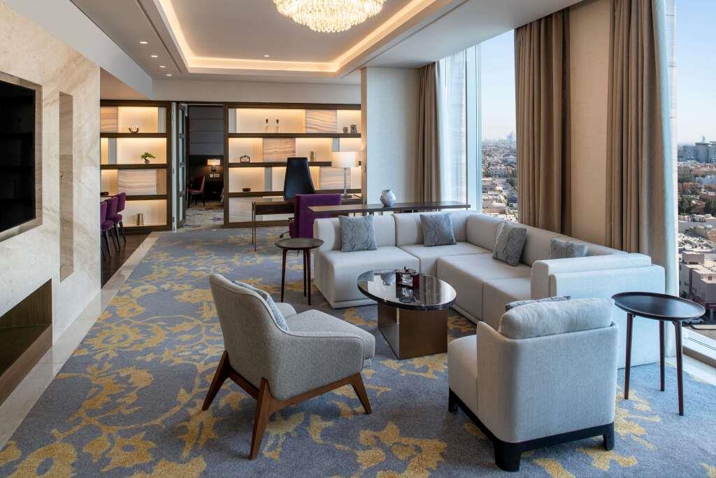 DoubleTree by Hilton Riyadh Financial District Hotel & Suites 4*