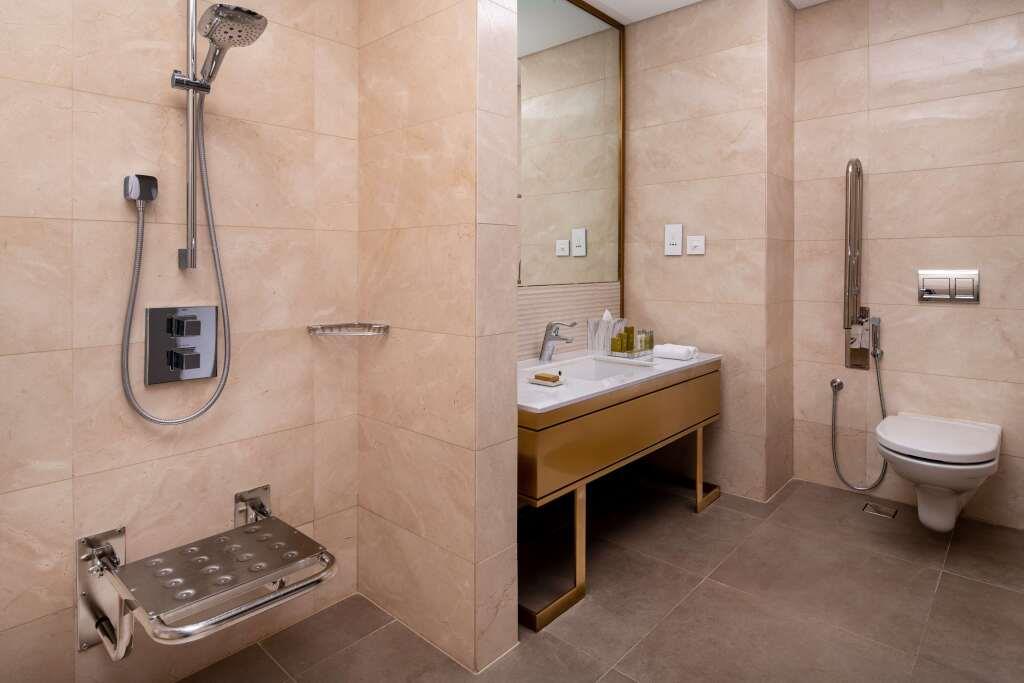 DoubleTree by Hilton Riyadh Financial District Hotel & Suites 4*