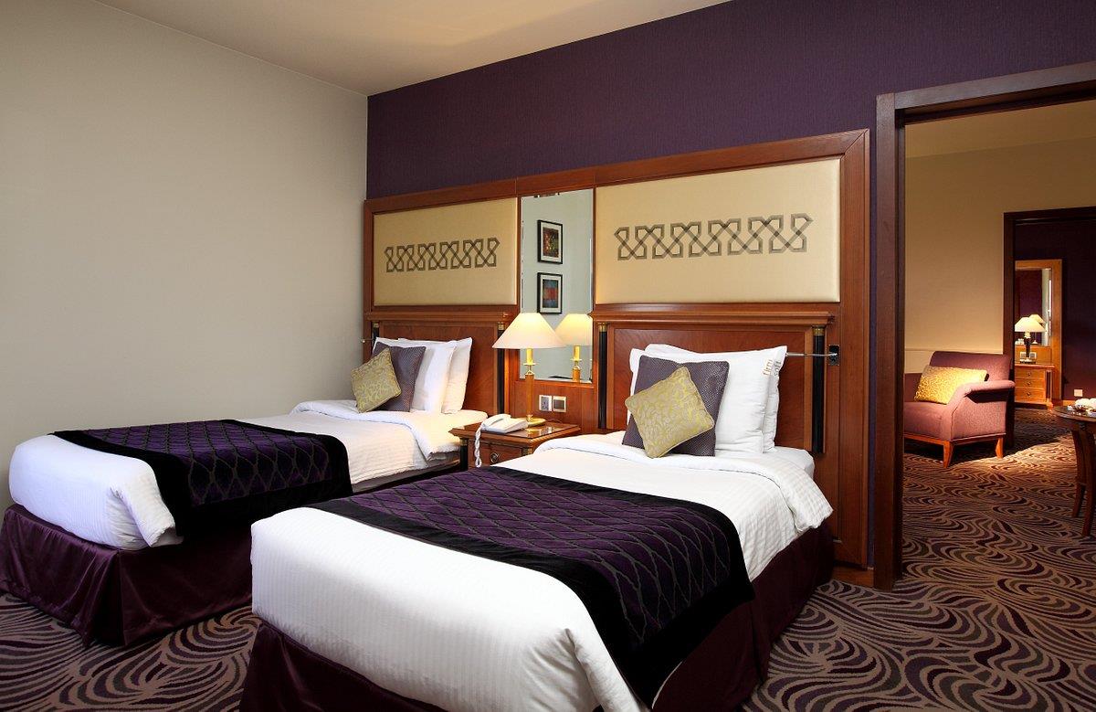 Holiday Inn Tabuk 4*