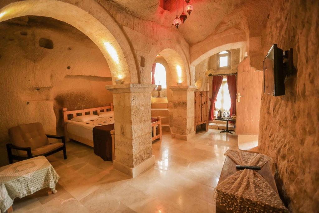 Abu Hayat Cave Suites 1*